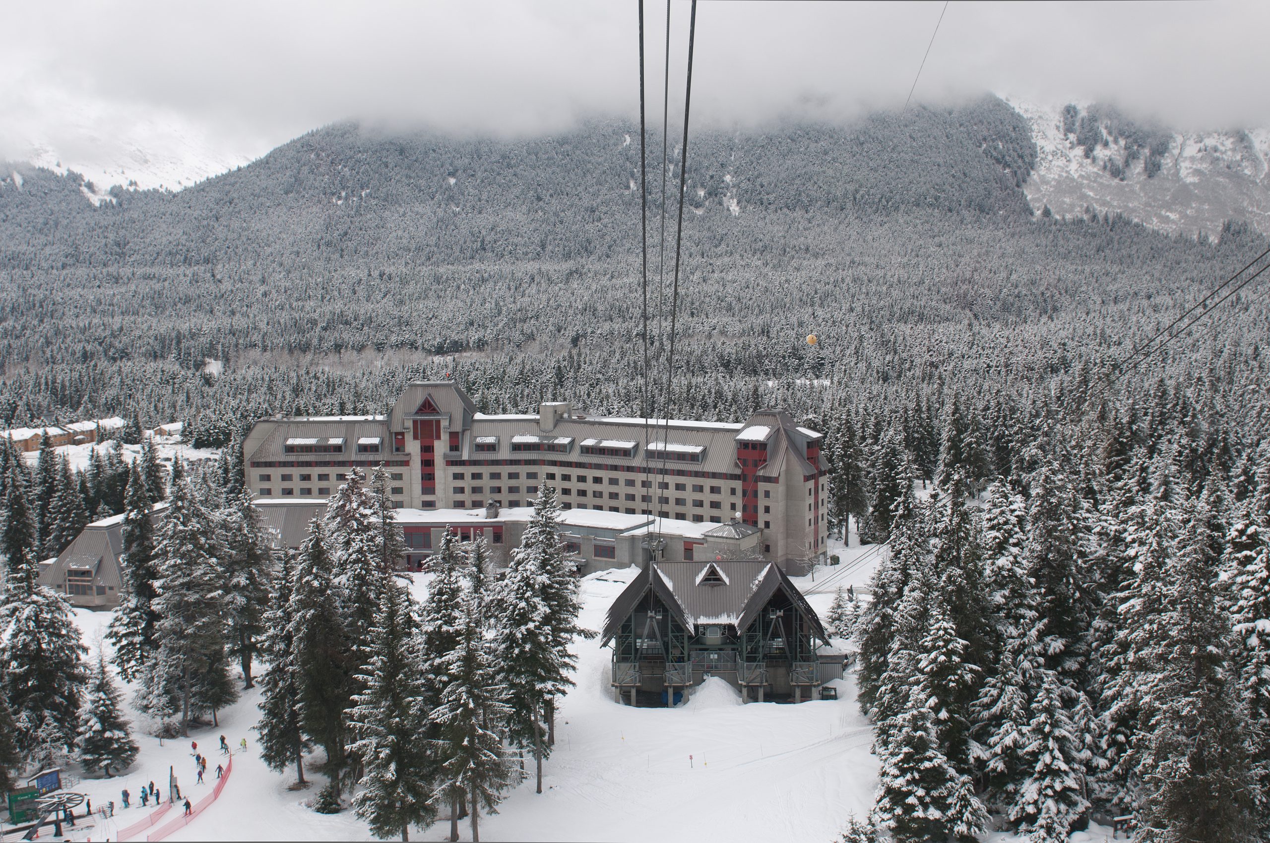 Alyeska Ski Resort. © Silivonochka | Dreamstime.com