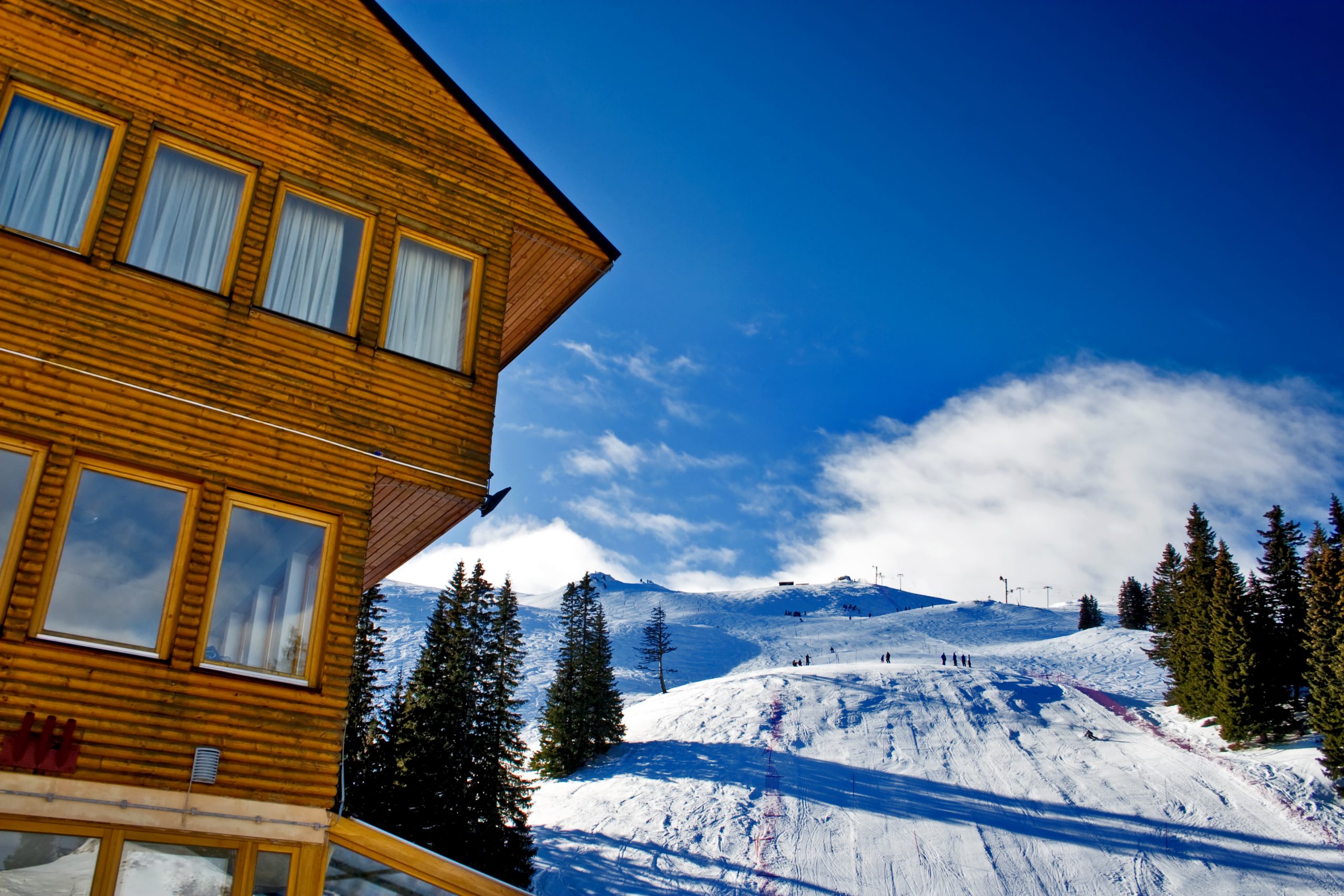 Skiersplanet 15 Jahorina Ski Center. © Nikola Spasenoski | Dreamstime.com