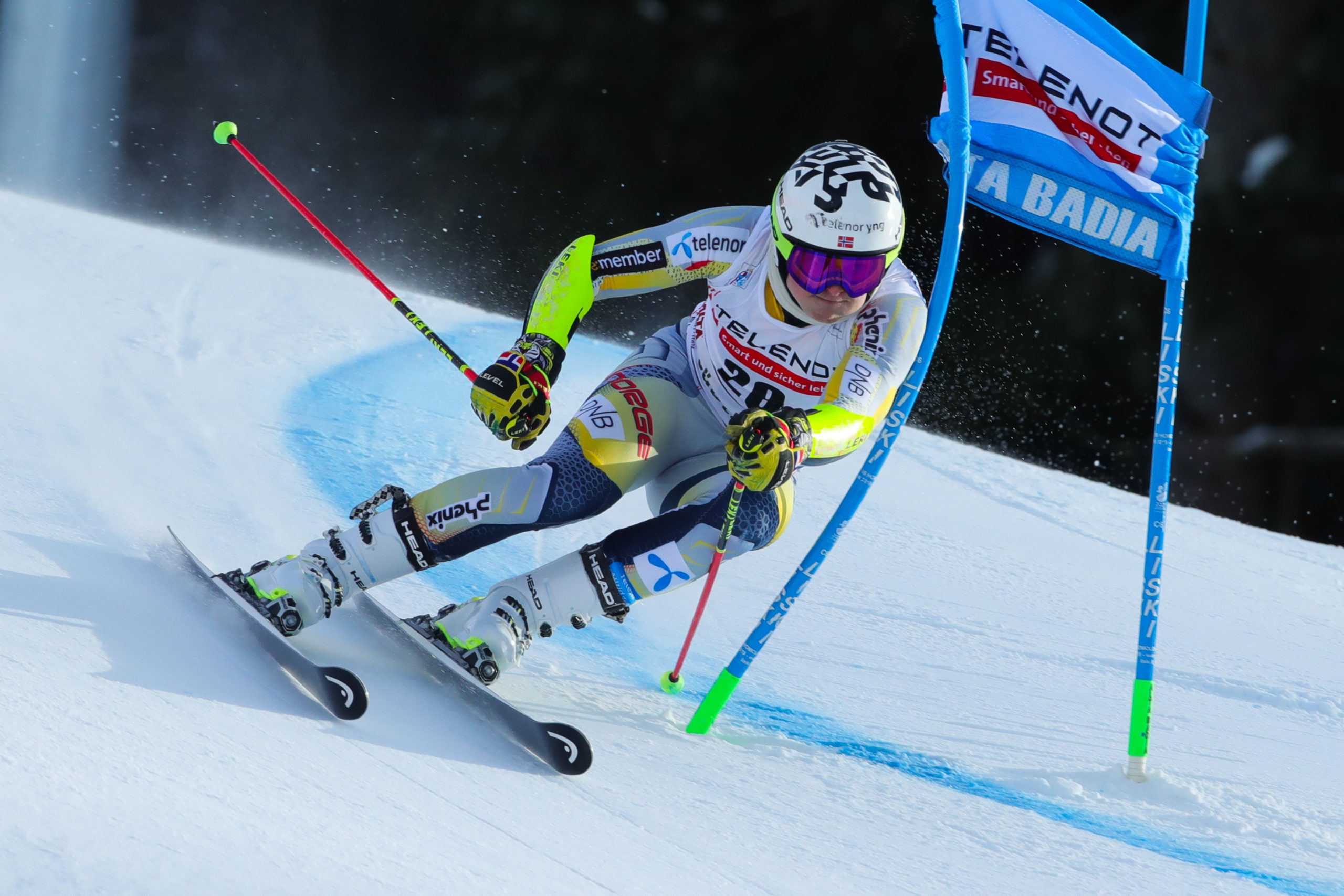 Preview: FIS Alpine Skiing World Cup Slalom in Gurgl 9 dreamstime xxl 205355533 scaled