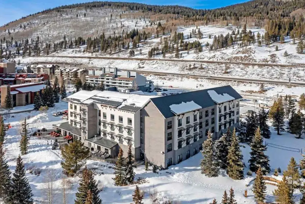 Cambria Hotel Copper Mountain Ski Resort Skiersplanet