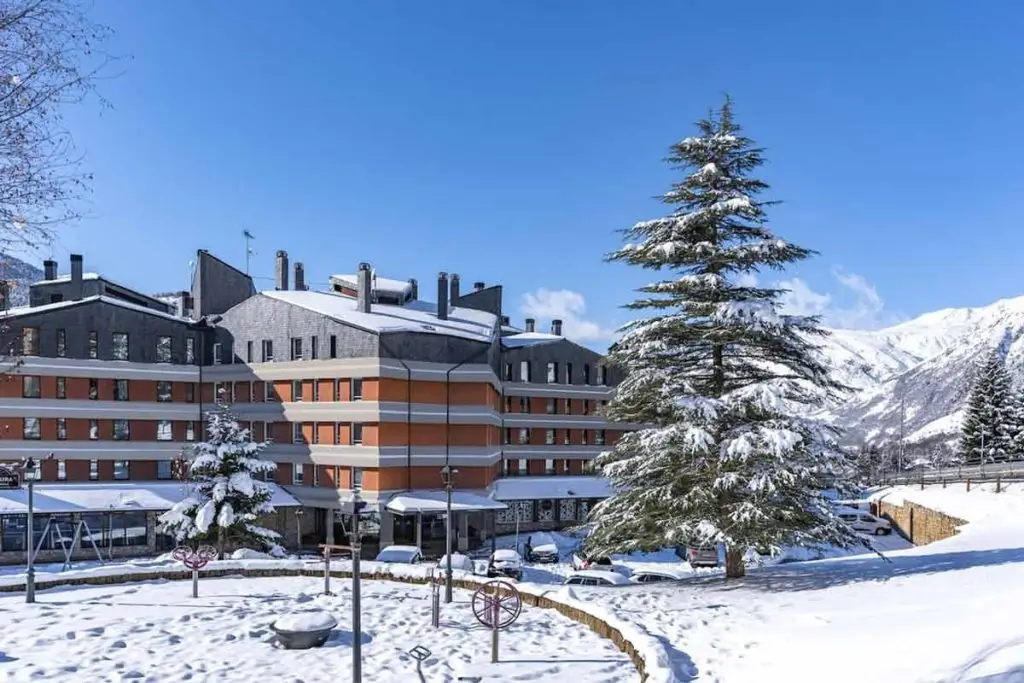 Hotel Montarto Baqueira Beret Ski Resort Skiersplanet